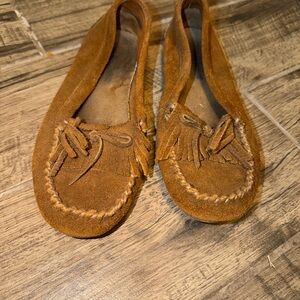 Minnetonka Brown Suede Leather Moccasin Loafer Slippers Women’s Size US 8